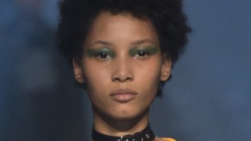4b94f_VERSUS-VERSACE